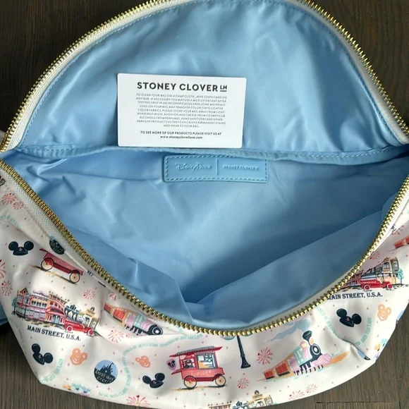 SCL Disney Parks collaboration, park exclusive jumbo fanny pack NWT - Picture 5 of 5